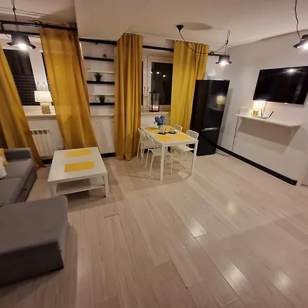 Quiet Hollidays * 华沙